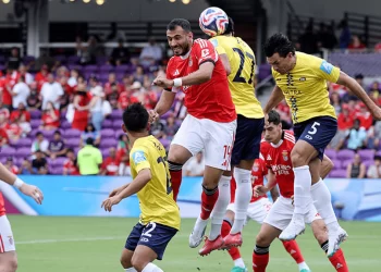 بنفيكا يسحق أوكلاند سيتي ويشعل صراع التأهل في المونديال