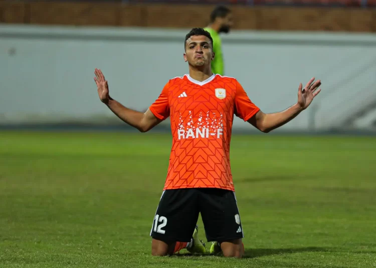 الأهلي يفسد صفقة لاعب فاركو علي الزمالك