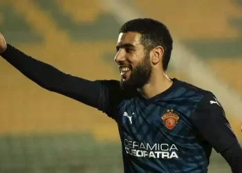 رسميا- رحيل أحمد قندوسي عن سيراميكا إلى لوجانو السويسري