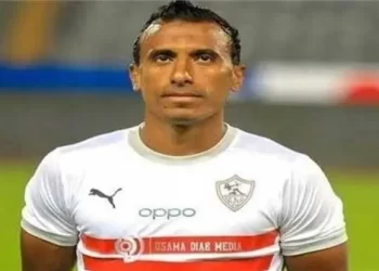 قرار مفاجئ من الزمالك تجاه نجمين سابقين بالفريق