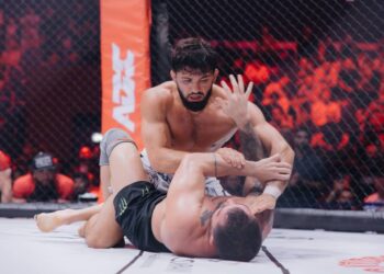 القبيسي يُبهر موسكو.. نجم إماراتي يسطع في سماء أبوظبي اكستريم