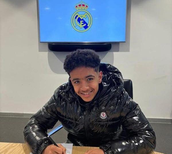 ريال مدريد يخطف جوهرة مغربية عمرها 15 عامًا