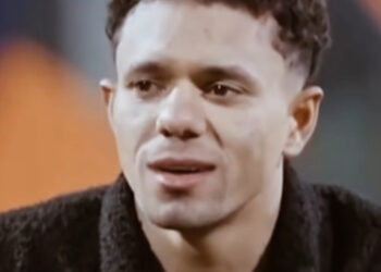 من الحواتكة إلى النجومية.. محمود زلاكه يروي رحلته من شيل الرمل إلى منتخب مصر