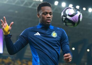 الغموض يحيط بمستقبل دوران مع النصر