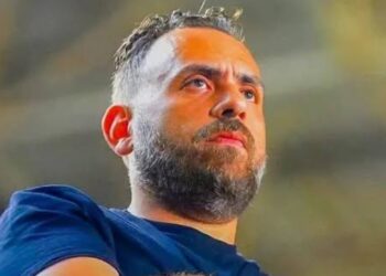 جون إدوارد يبدأ تعديلات واسعة داخل الزمالك.. ولوائح جديدة للانضباط والمكافآت