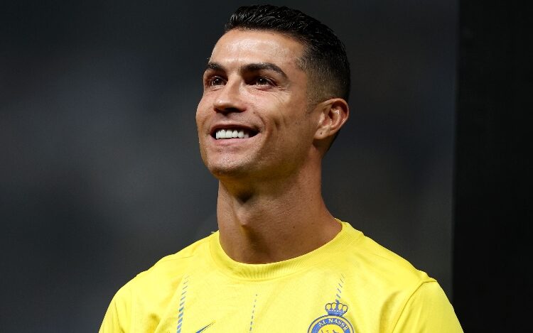 رونالدو يجدد حتى 2027: لنصنع التاريخ سويًا