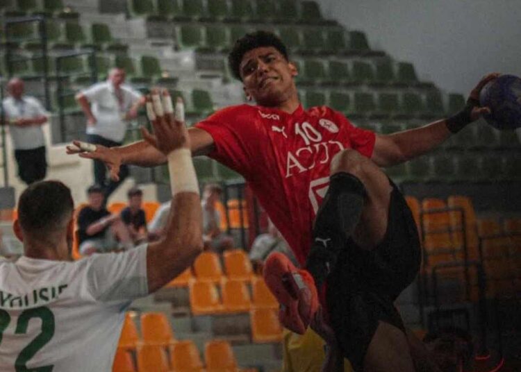 شباب اليد يعبر السعودية في ضربة البداية بداية قوية دفاعيًا رغم الاختراقات.. والبحرين في المواجهة الثانية