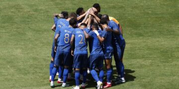 الهلال يواجه باتشوكا بالتشكيلة الأساسية.. وإنزاجي يواصل استبعاد ميتروفيتش