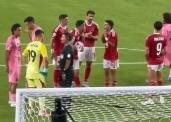 هجوم ناري من أحمد موسى على تريزيجيه والشحات