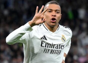 إصابة مبابي تهدد مشاركته أمام الهلال السعودي