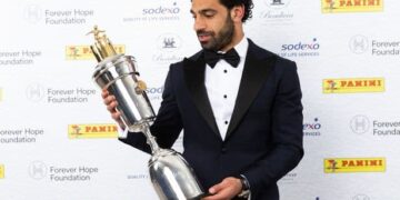 أبرزهم محمد صلاح.. 6 نجوم في سباق جائزة لاعب العام في الدوري الإنجليزي