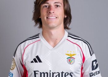 ألفارو كاريراس يبدع أمام بوكا جونيورز ويخطف الأنظار