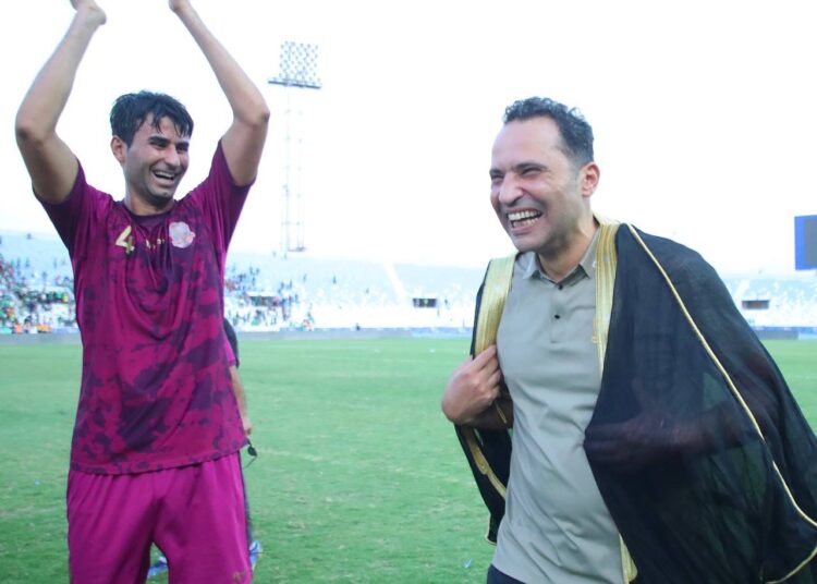 من القاهرة إلى بغداد.. مؤمن سليمان يكتب التاريخ