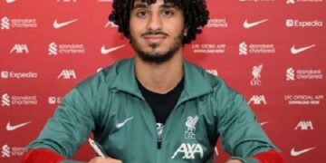 لاعب ليفربول: فخور بتمثيل مصر وأسعى للقب عالمي
