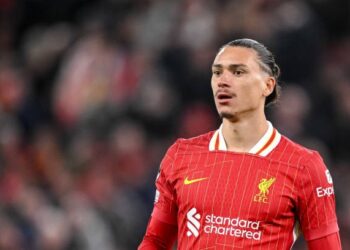 نابولي يوقف مفاوضاته مع ليفربول بشأن داروين نونيز