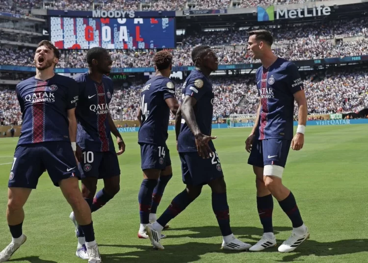 باريس سان جيرمان يقسو على ريال مدريد بثلاثية نظيفة في الشوط الأول