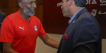 وزير الرياضة يتفقد معسكر منتخب الناشئين