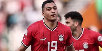 مصطفى محمد يرفض العودة للأهلي ويتمسك بأوروبا: العائلة كلمة السر