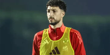 الأهلي يستبعد وسام أبو علي من معسكر تونس لعدم الالتزام