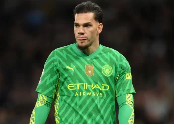 جالاتا سراي يتحرك لضم إيدرسون من مانشستر سيتي