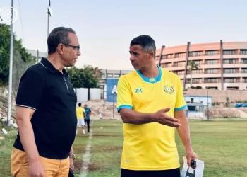 نصر أبو الحسن للاعبين: التزموا عشان نرجع الإسماعيلي لمكانه