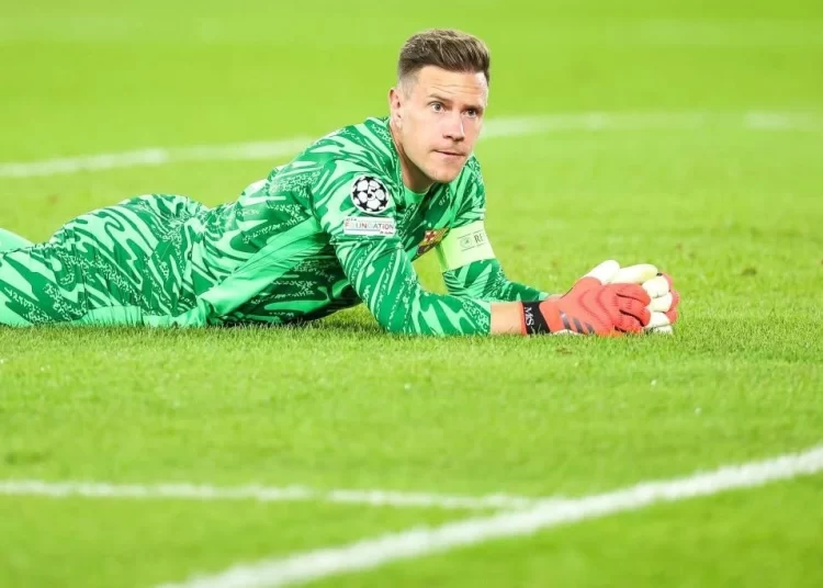 جراحة جديدة لتير شتيجن تُهدد موسم برشلونة