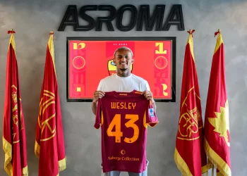 رسميًا.. روما يتفوق على السيتي ويتعاقد مع ويسلي