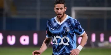 تفاصيل توقيف رمضان صبحي في مطار القاهرة