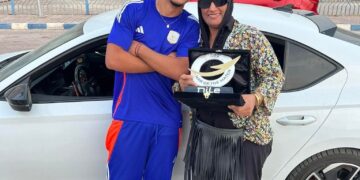 والد أحمد شريف: وقّعنا للزمالك على بياض