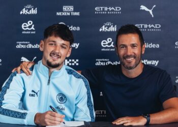 بعد تألقه مع بيرنلي.. ترافورد يعود لحراسة مرمى السيتي