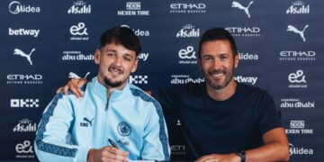 بعد تألقه مع بيرنلي.. ترافورد يعود لحراسة مرمى السيتي