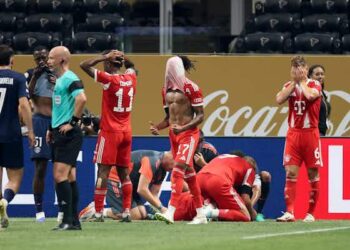 باريس يحطم بايرن ويصعد بعشرة لاعبين لنصف نهائي مونديال الأندية