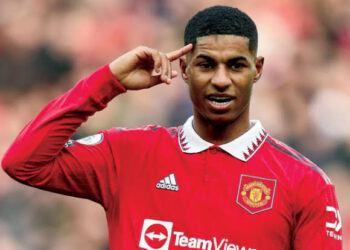 مقابل 30 مليون.. راشفورد يرتدي قميص برشلونة قريبًا