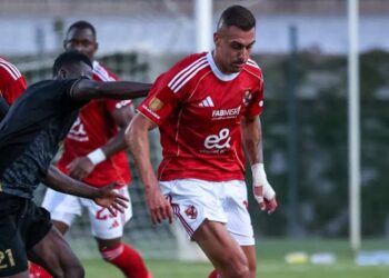 الأهلي يغيّر خطته الهجومية ويُراهن على شريف وجراديشار