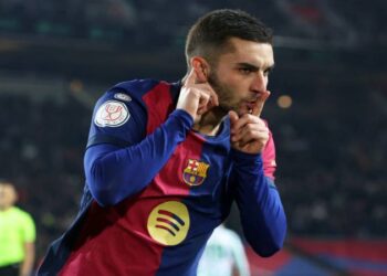 أهلي جدة يخطف الأضواء بصفقة فيران توريس المحتملة