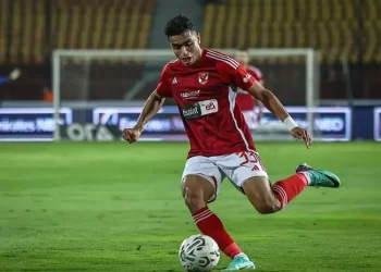 نجم الأهلي يطلب الخروج إعارة بسبب قلة مشاركاته