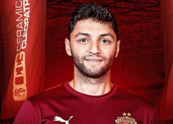 كريم نيدفيد يبدأ مغامرة جديدة مع سيراميكا كليوباترا