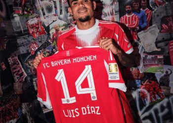 لويس دياز إلى بايرن ميونخ بعقد حتى 2029