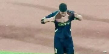 عقوبة مالية تنتظر لاعب فاركو أحمد شعبان بسبب سلوكه غير المقبول