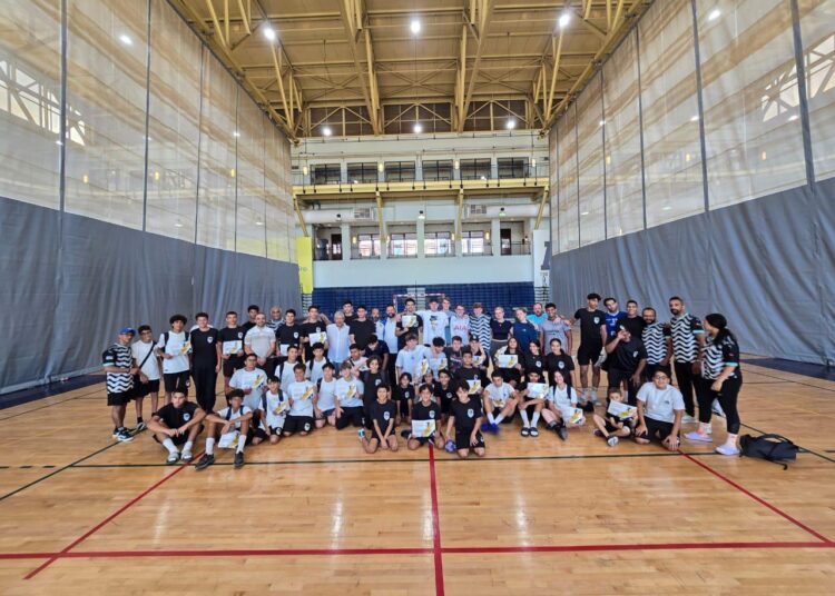 100 لاعب ولاعبة من أكبر الأندية العربية والألمانية في أنجح معسكر تدريبي لكرة اليد