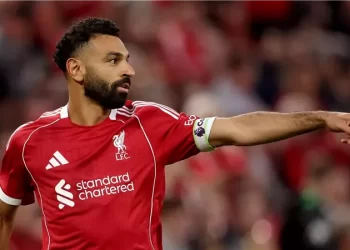 آرني سلوت يكشف عن تشكيلته الأولى.. صلاح وفيرتز وإيكيتيكي في هجوم ليفربول أمام بورنموث