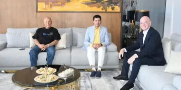 اتصال رسمي وزيارة ودية.. مصر ترحب بإنفانتينو