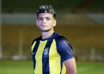 المقاولون العرب يضم مدافع زد