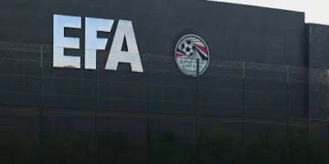 حسم الأمر.. “أبوريدة” يعتمد أوراق الرباعي المصري للمشاركة الإفريقية