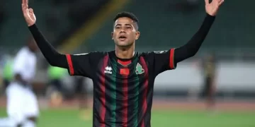 الأهلي يضحي ماليًا لحل أزمة الأجانب في صفقة رضا سليم