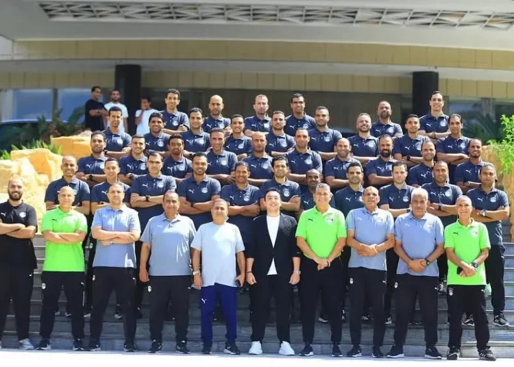 أبو ريدة للحكام: لا سلطان عليكم سوى ضمائركم