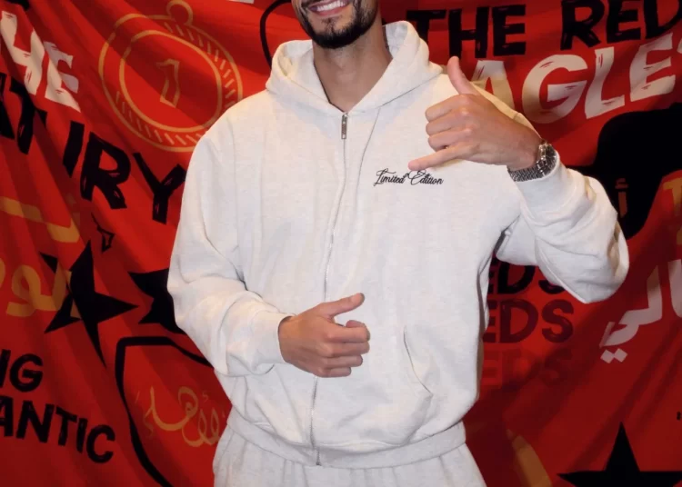 رسميًا.. وسام أبو علي يقترب من كولومبوس الأمريكي بعد حل عقبة السفر