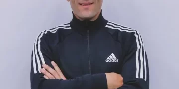 محمود ناجي يقود طاقم تحكيم مباراة أنجولا والكونغو الديمقراطية في كأس أمم إفريقيا للمحليين