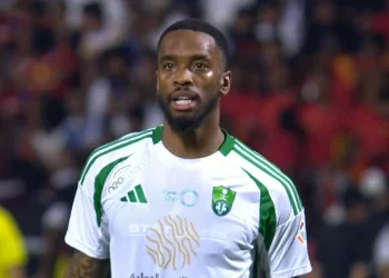 أهلي جدة يلاقي القادسية في نصف نهائي السوبر السعودي