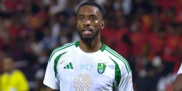 أهلي جدة يلاقي القادسية في نصف نهائي السوبر السعودي